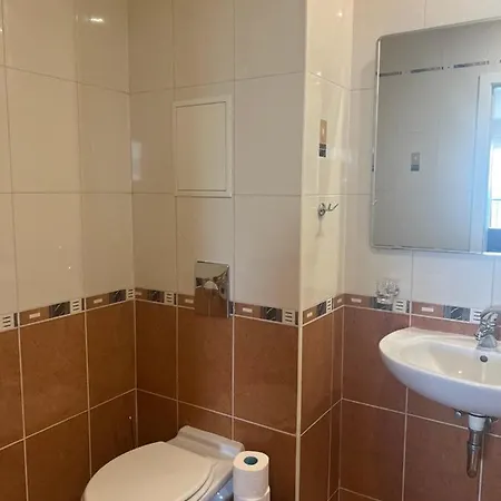 Sea View Apartment *